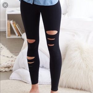 NWOT Aerie Chill and Move Slash leggings